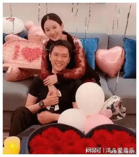 冯绍峰母亲节发文,深意浓浓,喊话赵丽颖?网友:这是要复合?