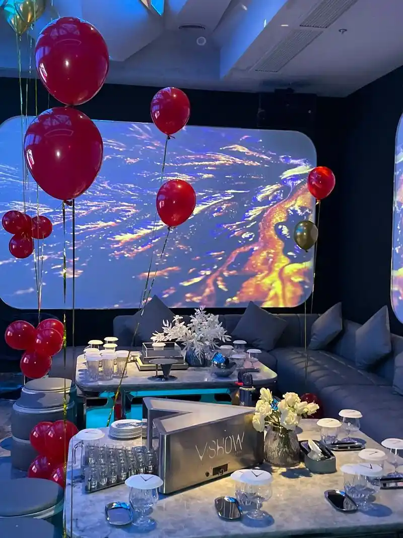 这才是ktv的正确打开方式吧09.朋友生日定的这家ktv真的 - 抖音