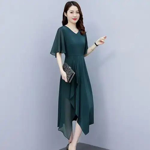 今年流行裙子夏季2022年新款女装中长款爆款气质v领夏装连衣裙潮