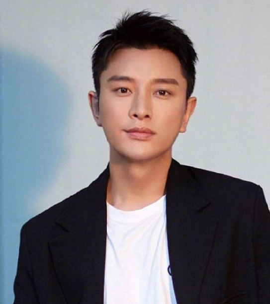 李小璐pgone接吻视频流出后,贾乃亮换头像首次发文:因爱而温暖