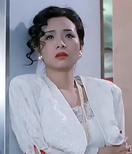 曾是香港第一波霸,跟邱淑贞比呢|艳星|王晶|叶子楣|娱乐圈_网易订阅