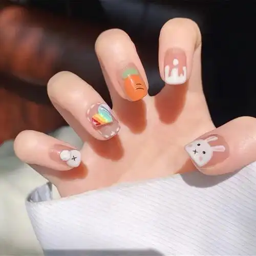 可爱绿色动物兔子美甲图片