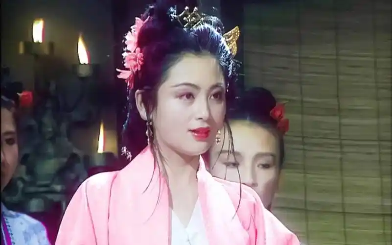 陈红在《三国演义》中饰演貂蝉,倾国倾城的美貌,网友:太惊艳
