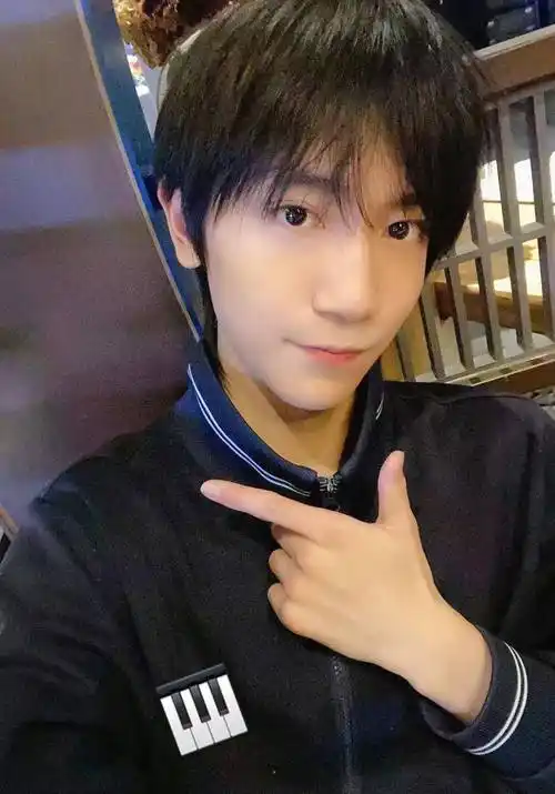 虽然关于他的消息不多,但每次都是好消息","李天泽的成绩打七折马嘉祺