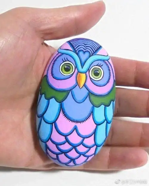 很可爱的卡通鹅卵石画,纯手工鹅卵石卡通画