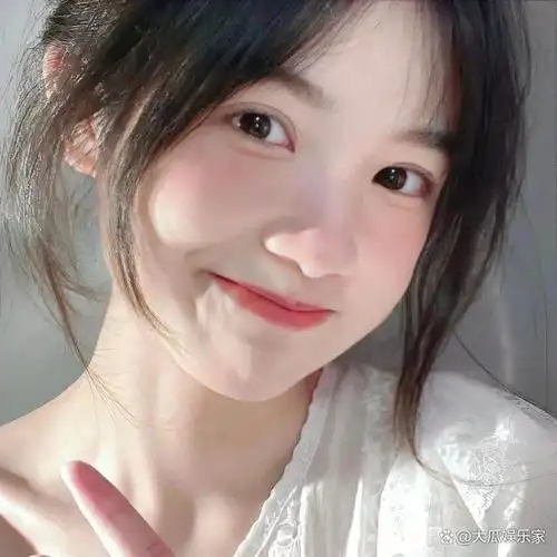 女人想要不显老每天坚持这3件事皮肤细腻还显年轻