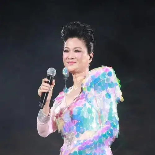 香江群音之每当变幻薰妮