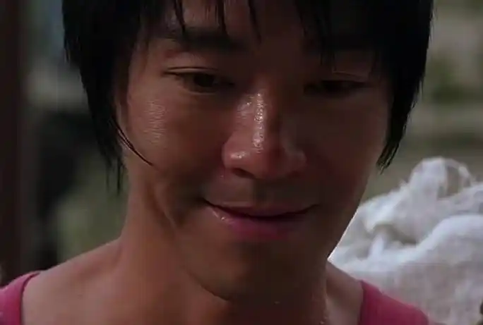 周星驰电影中的五个苦笑镜头演技爆表让观众心疼