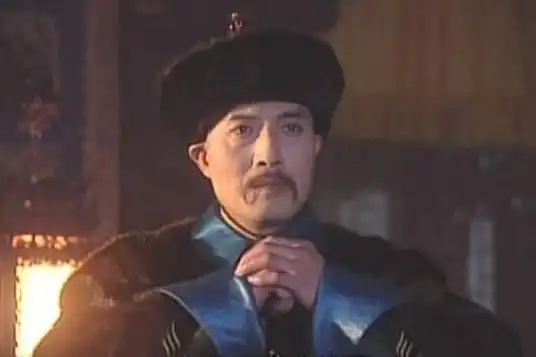 纳兰明珠:虽是奸臣,却立三大奇功,康熙宁杀索额图,为何不杀他