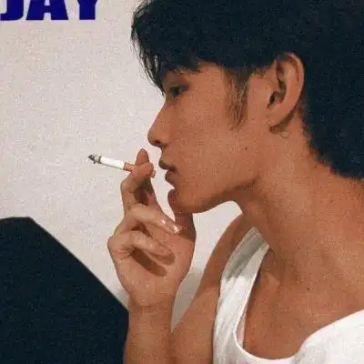 抽烟男生头像抽烟男生文案戒烟比戒你容易太多