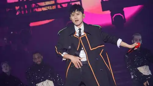 张杰"未·live"南宁站正式预售 2020年2月29日约定开唱__凤凰网