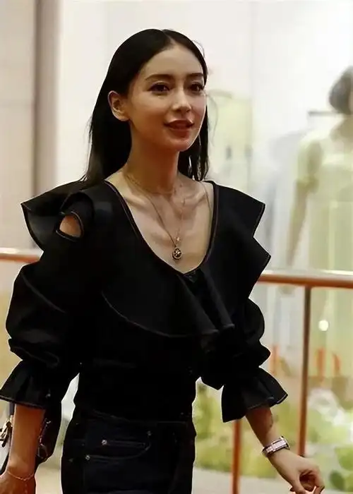 那些瘦得可怕的女星:有人仅66斤,还有人一餐只吃10粒米