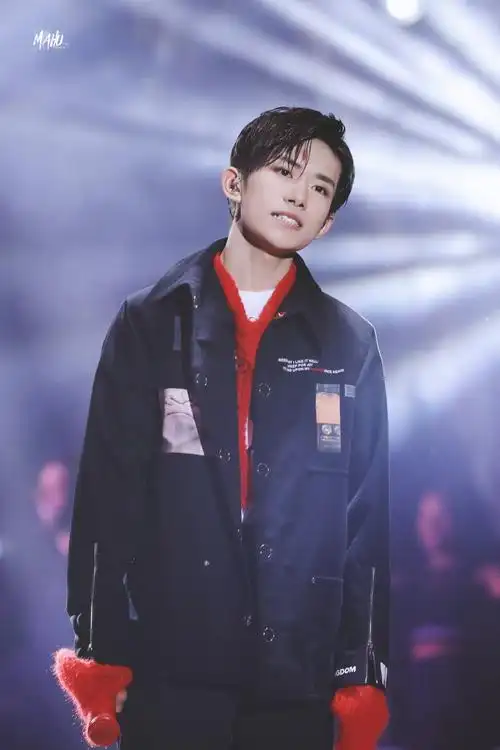 易烊千玺 #tfboys 十八岁成人礼生日会 高清 帅气