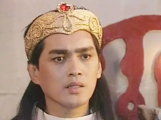 汤镇宗出道就被tvb开除却成首位进军内地市场的港台艺人