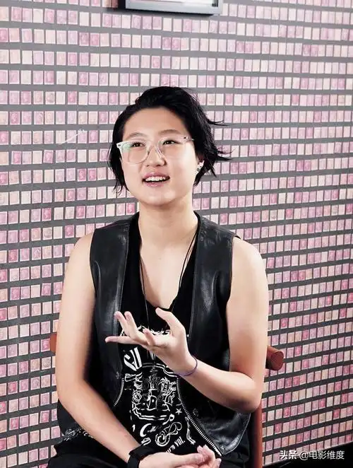 周润发女儿福喜(娱乐圈中有名的私生子,成龙,谭校长,发哥纷纷中枪!