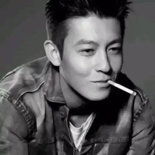 陈冠希当年到底有多受欢迎,看完和这些女星的合照就知道了