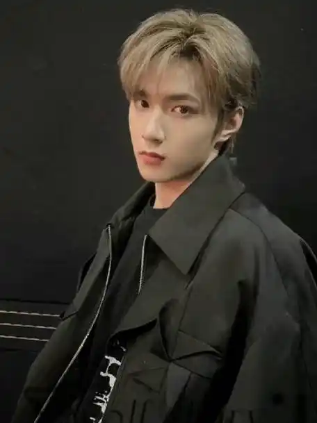 刘耀文·狼崽成长日记的微博视频