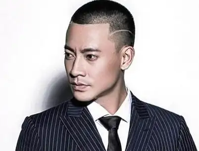 男生刻刀疤发型设计图片 c罗都喜欢的个性发型(2)