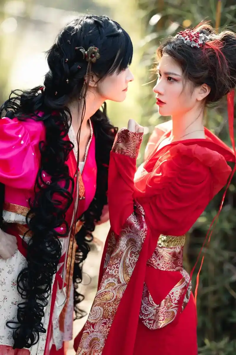 我警告你 @养遥啦 不许再接近他……   #龙葵和雪见 这次 - 抖音