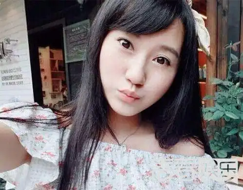 疑似井柏然前女友李恩倩