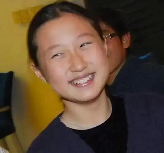 成龙女儿吴卓林,不再祈求亲情!