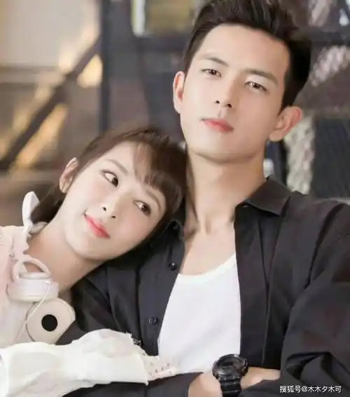 杨紫李现二搭引争议,曝杨紫给李现牵线,两人平番_什么_刘亦菲_消息