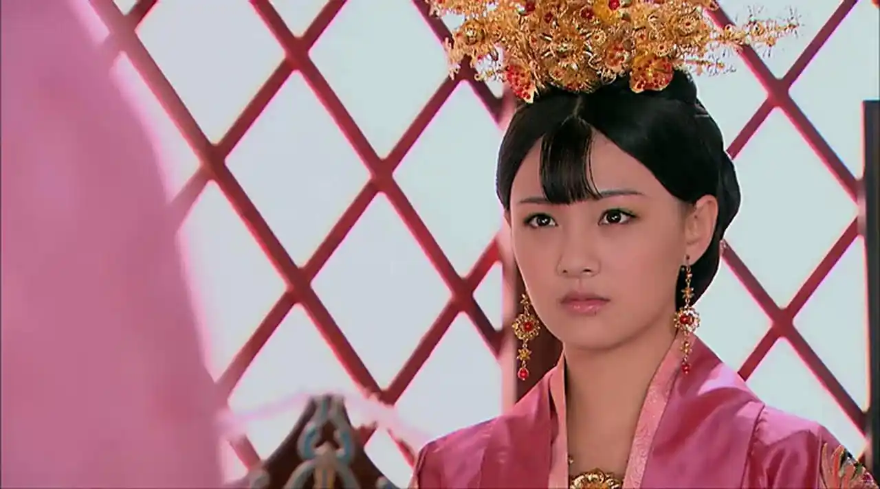 郑爽在《太平公主秘史》剧照,这样充满灵气的爽妹子你喜欢吗?