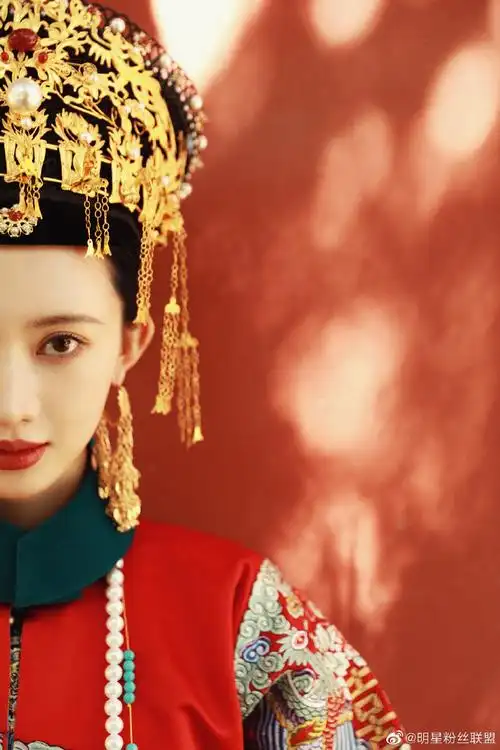 #李奕臻刺绣国风大片##因为生命有奇迹##李奕臻宫廷古装造型#