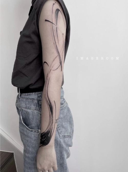 手臂线条抽象设计欣赏抽象花臂设计