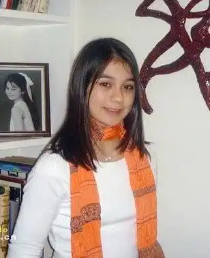 虽已二婚再娶,但嫩妻年龄竟与前妻唐韵所生 的大女儿马世媛相仿,两人