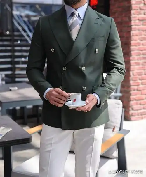 高管男士衣橱必备8款高级定制西装搭配技巧