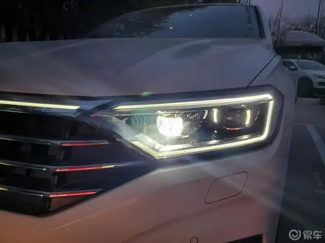 夜间的速腾灯光篇