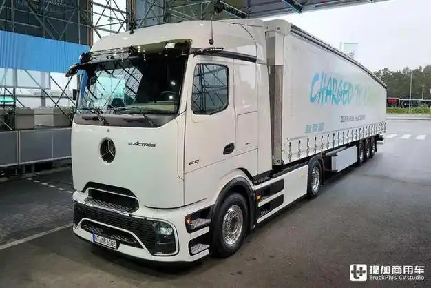 真车实拍来了再带你看看奔驰eactros600电动卡车的非凡之处