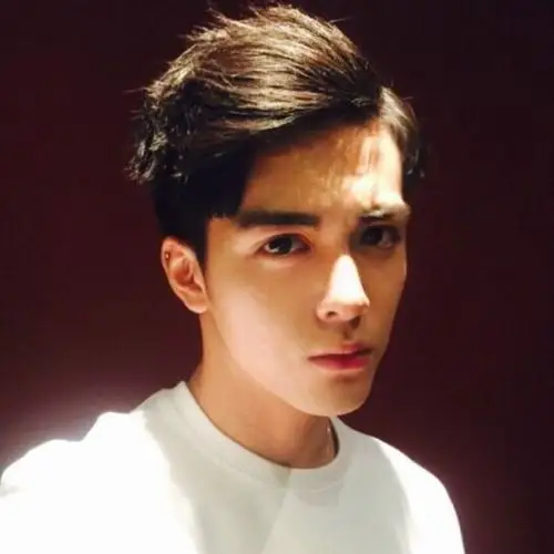 时尚新宠儿曾舜晞 休闲风发型惹人关注