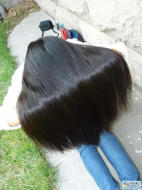 河南某高校大三女生超丰厚长发----------美的让人心醉