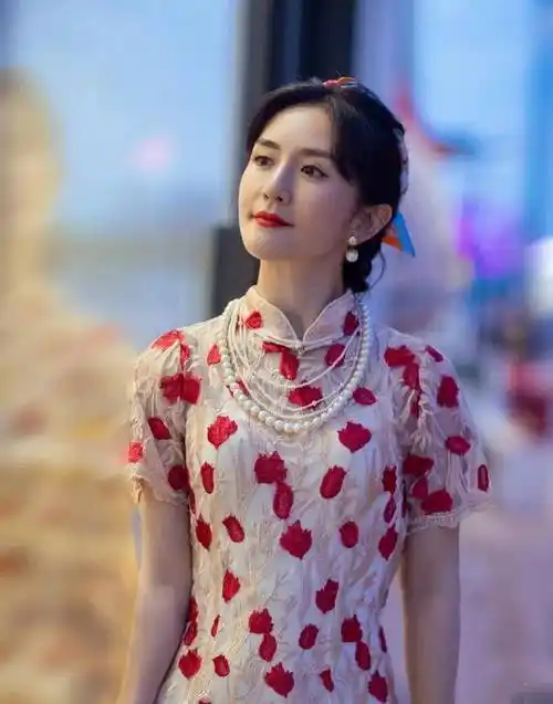 哪位女演员的旗袍在你心中最美呢?评论区留言