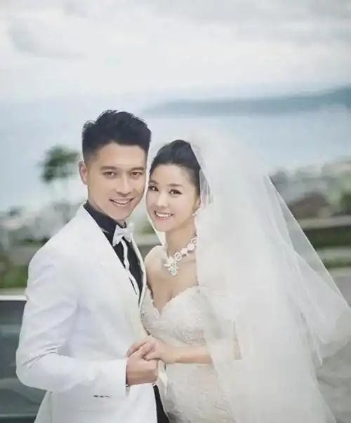 盘点娱乐圈40对明星夫妻婚纱照,哪对最惊艳?