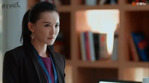 新闻《格子间的女人》正在芒果tv热播,莫小奇饰演的mini一角在剧中的