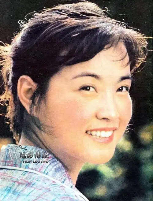 演员刘晓庆:有过3段婚姻,60岁再次风光出嫁