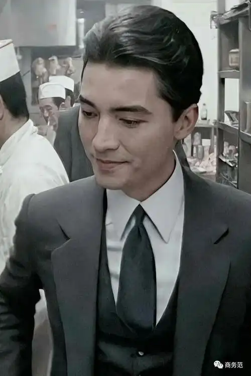 尊龙曾是亚洲第一美男出身悲惨却浑身贵族气质