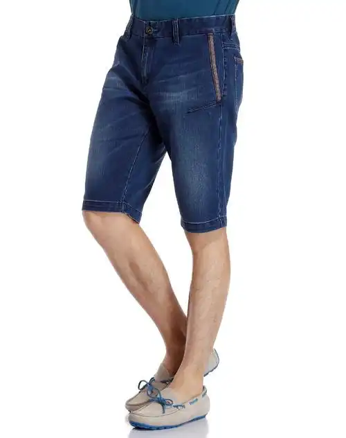 深蓝色低腰直筒牛仔短裤