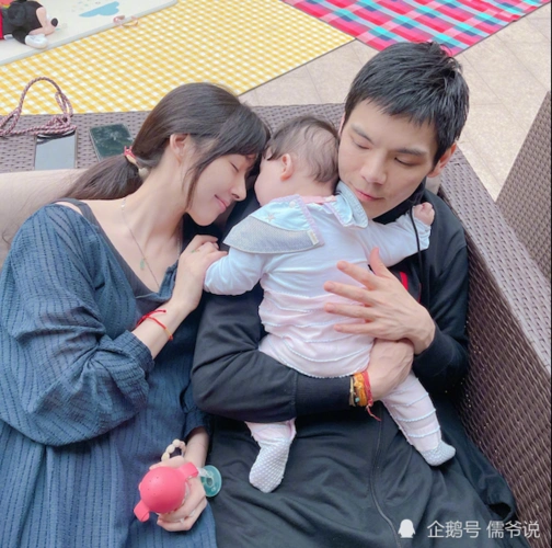 郑爽的儿子和女儿祝张恒父亲节快乐,张恒幸福承诺要将他们带回国