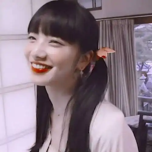 限定版双马尾nana    小松菜奈超话#美图图鉴##头像