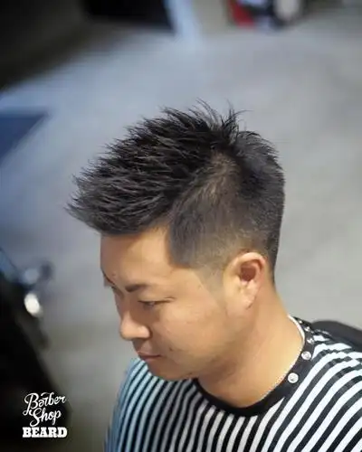 男士复古型男发型,渐变更有型,中年男士剪了也帅气