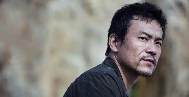 演员廖凡:娶大5岁编剧霍昕,事业爱情双丰收