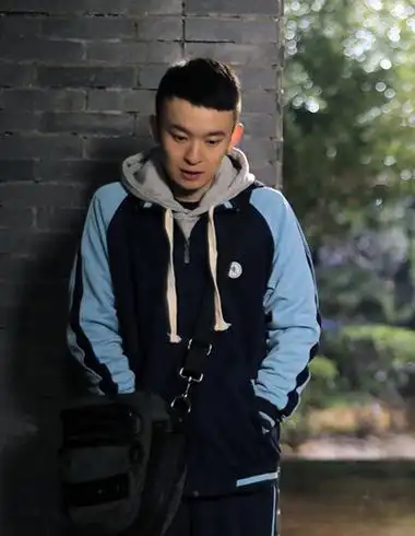 少年影帝开学发型秀 董子健最萌短发帅气突破(2)