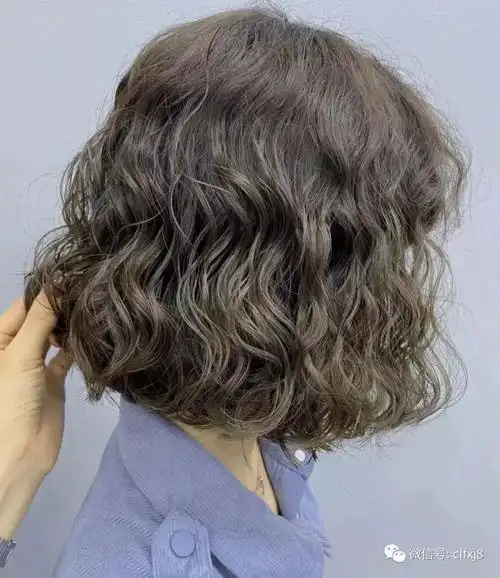 2021高人气烫短发最好看