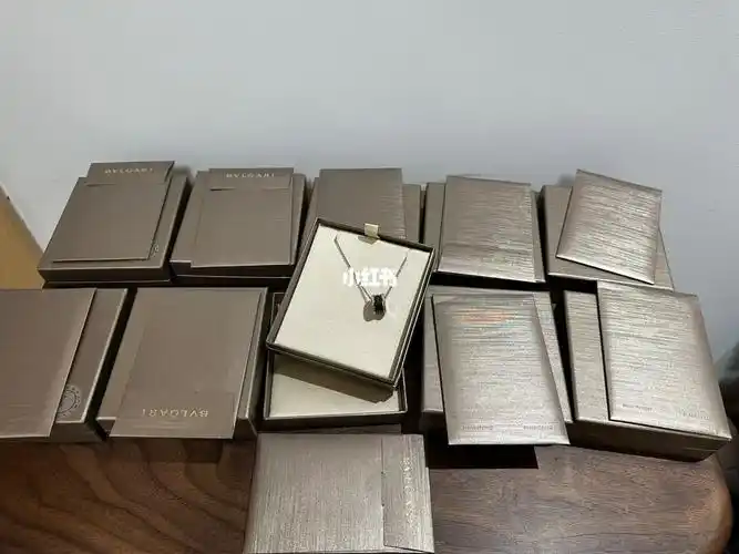 宝格丽慈善款富裕啦