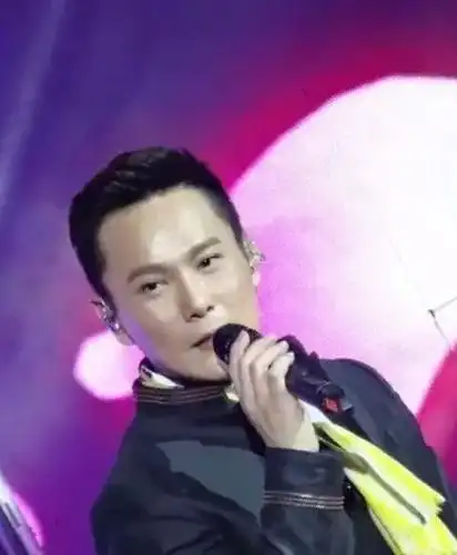 张信哲~他的年龄是玄学~少年感伴随一生