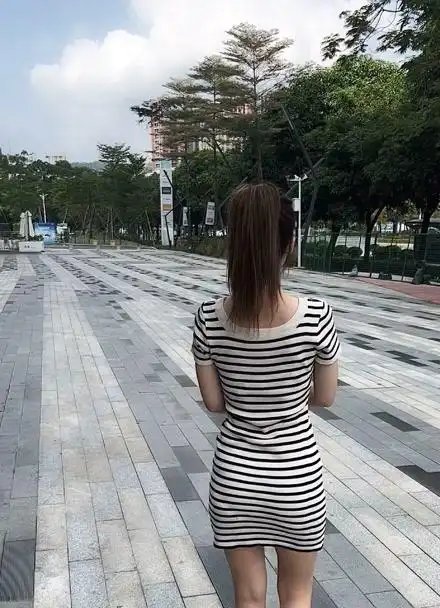 背面好看的女生一般正面都不咋地!